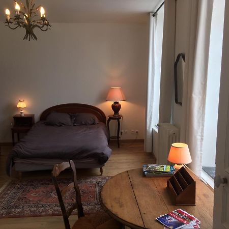 Chambre D'Hote Du Quai Rimbaud Charleville-Mézières Εξωτερικό φωτογραφία