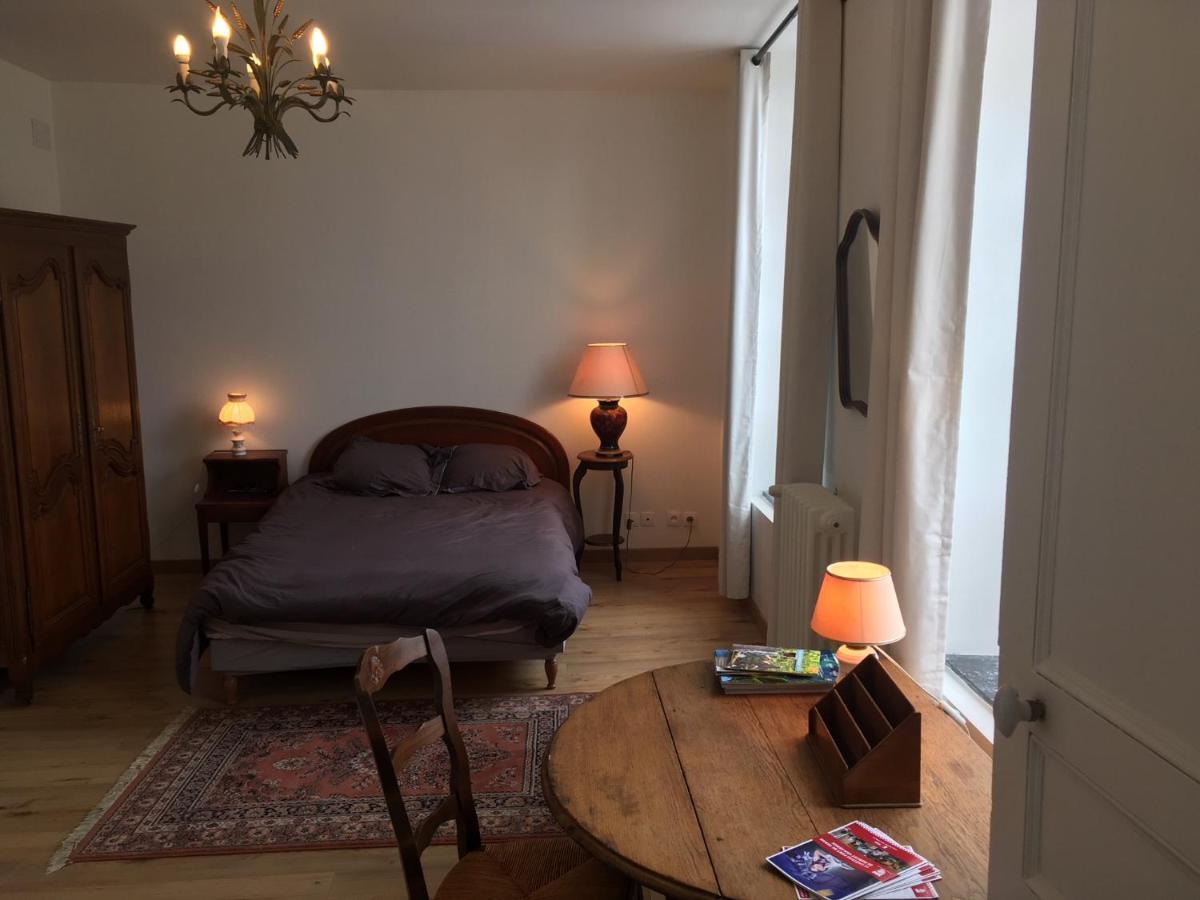 Chambre D'Hote Du Quai Rimbaud Charleville-Mézières Εξωτερικό φωτογραφία