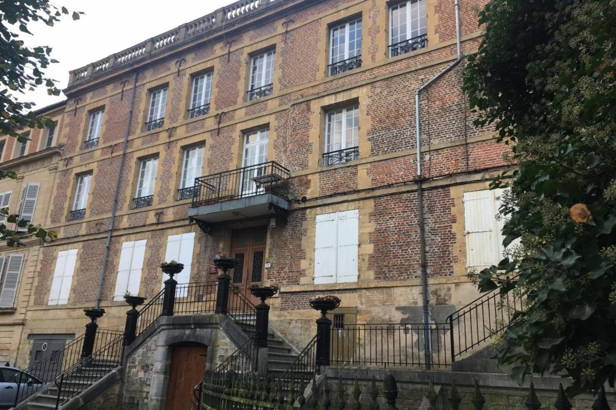 Chambre D'Hote Du Quai Rimbaud Charleville-Mézières Εξωτερικό φωτογραφία