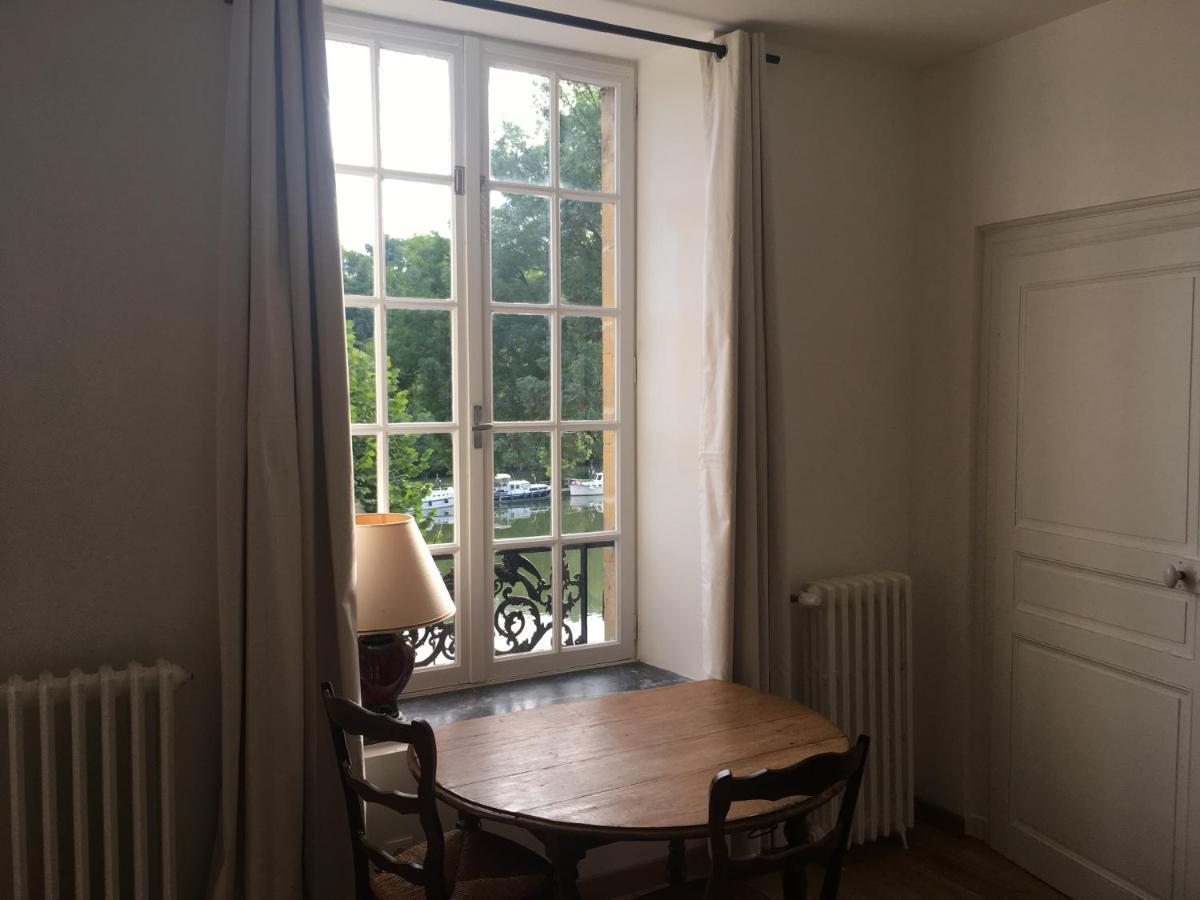 Chambre D'Hote Du Quai Rimbaud Charleville-Mézières Εξωτερικό φωτογραφία